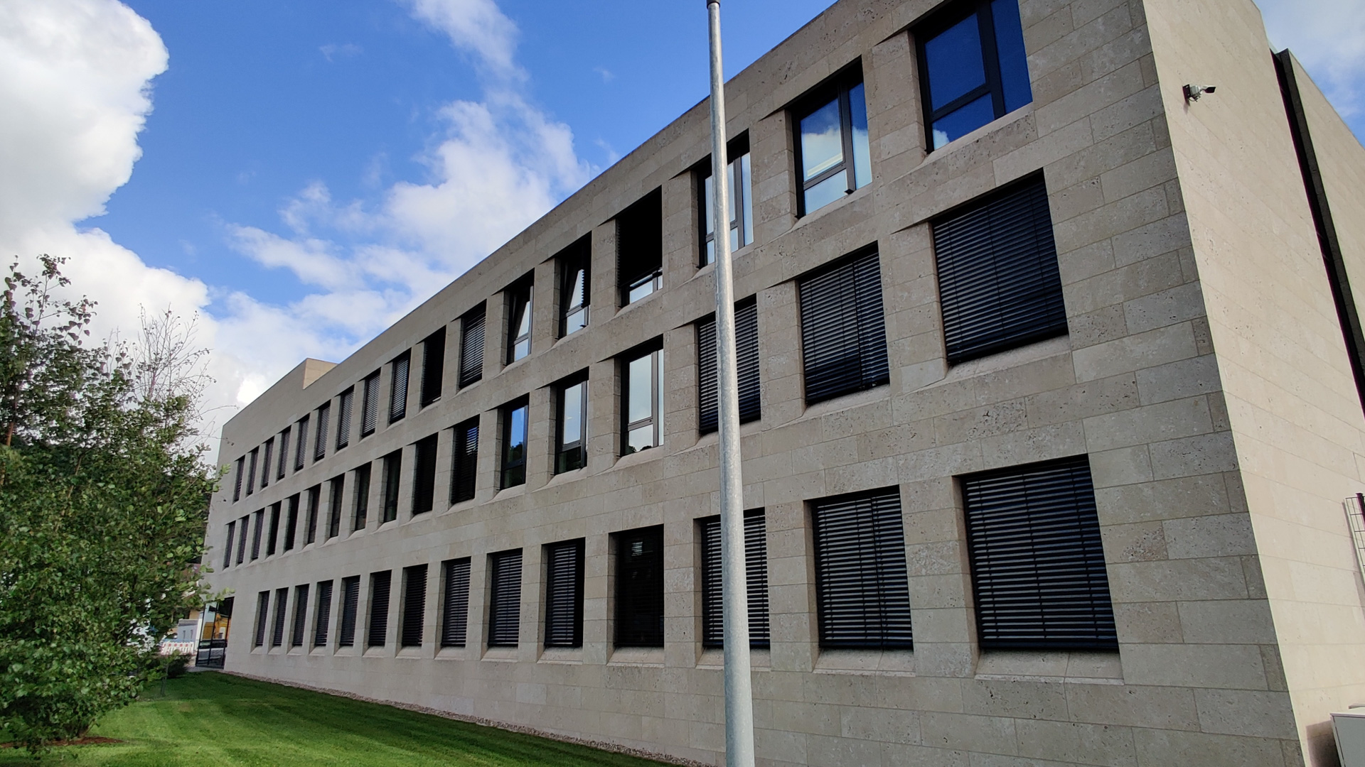 Lochfenster für Polizeirevier – von ALWICO Hesterberg